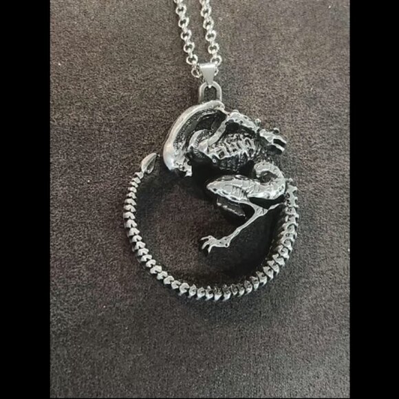 Gunmetal  Alien Necklace - Picture 2 of 2